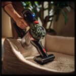 Aspiradora de escoba Dyson V8 Cyclone Negra - Imagen 8